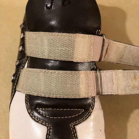 Black/white rhinestone embellished shoes. Size 81/2 M. Worn once - Picture 5 of 8